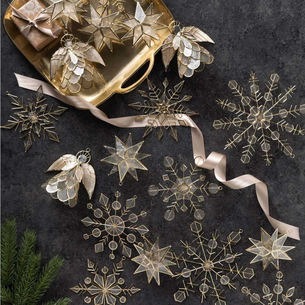 Serena & Lily Balsam Hill Elegant Gold Snowflake Ornaments Set Capiz Collection - Picture 3 of 5